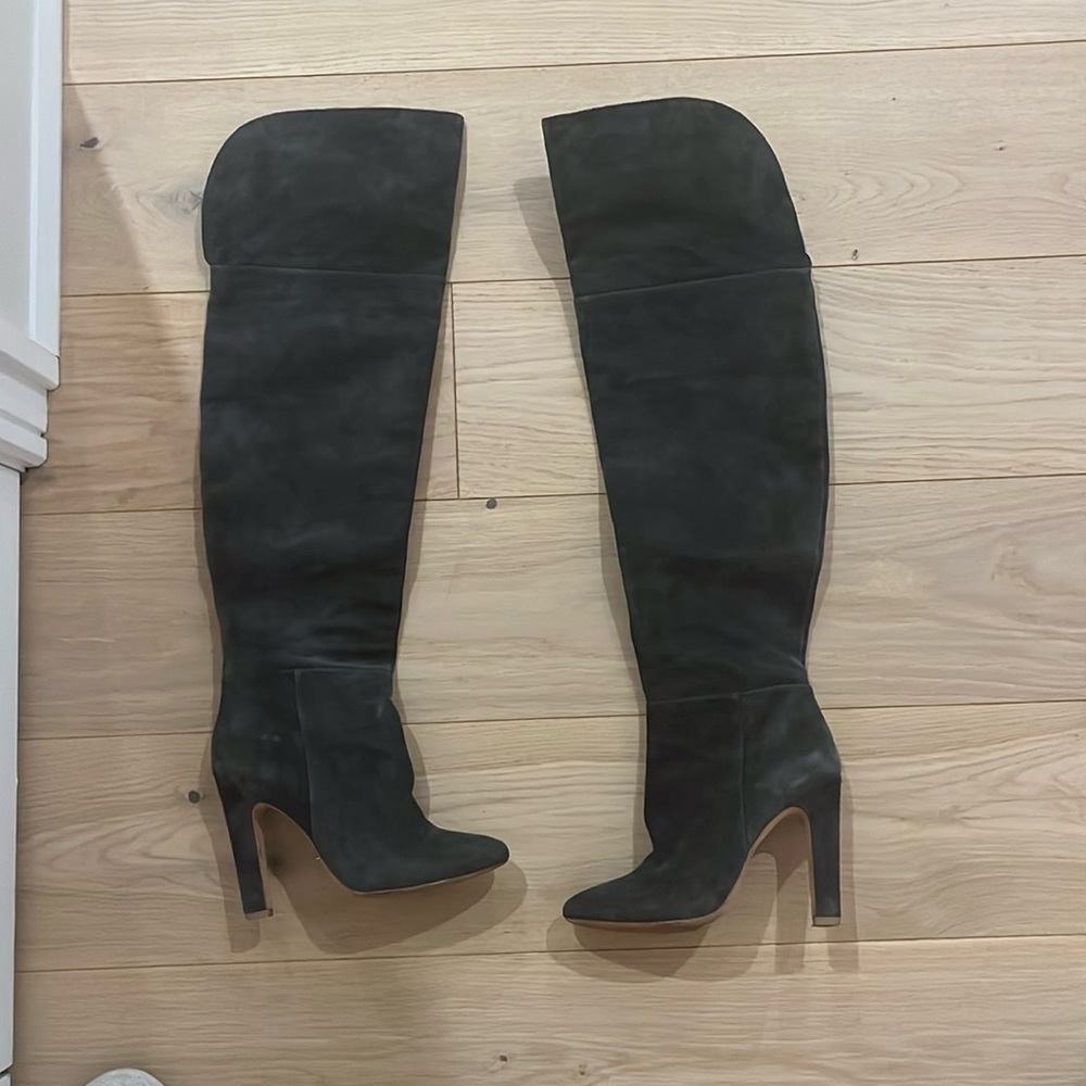 Knee high Joie boots!